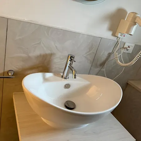 La Collinetta Sas